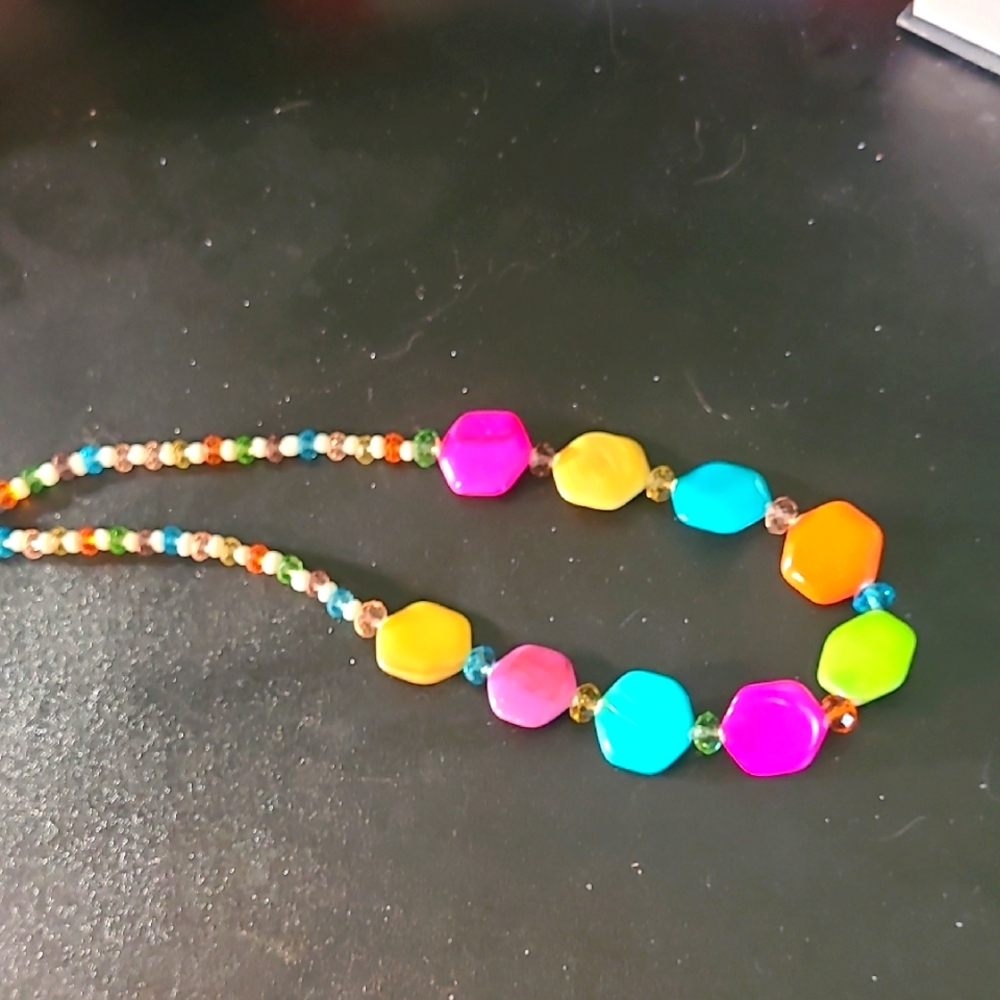 Colorful Neon Shell Beaded Necklace - Picture 2 of 7